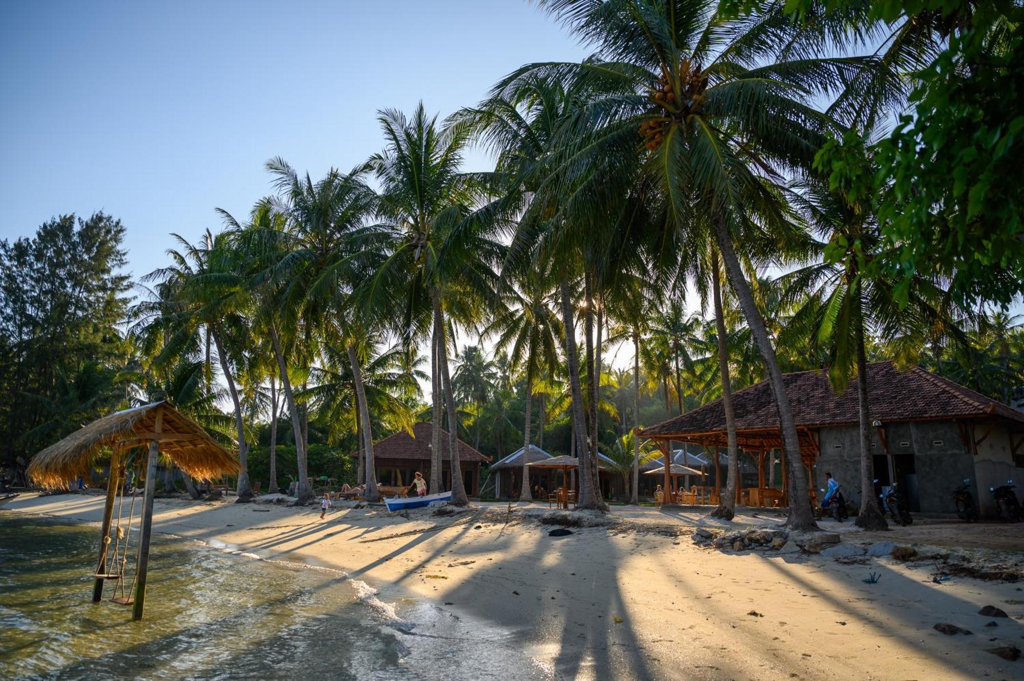 Hotel Eco Casa Karimunjawa Exterior foto
