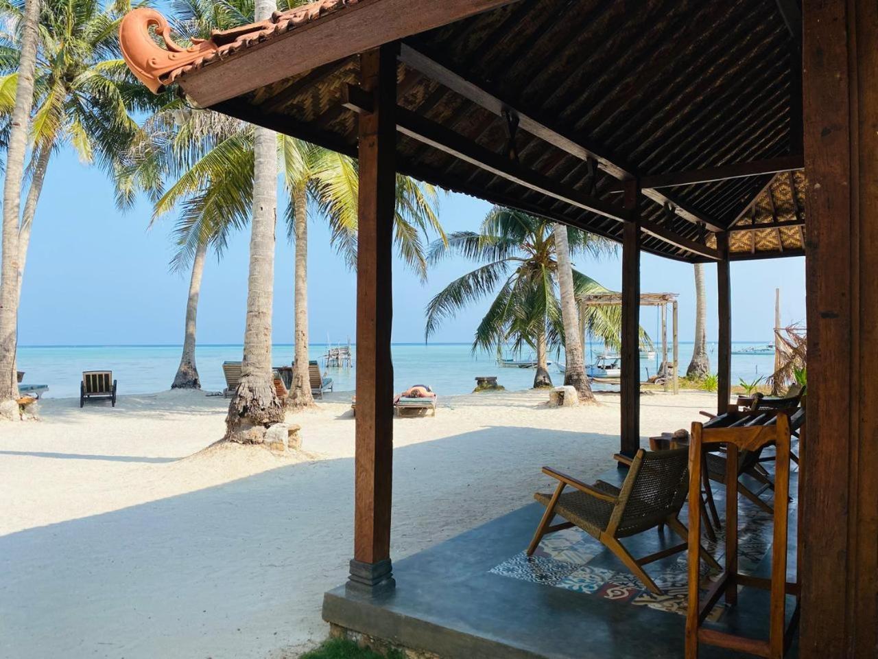 Hotel Eco Casa Karimunjawa Exterior foto